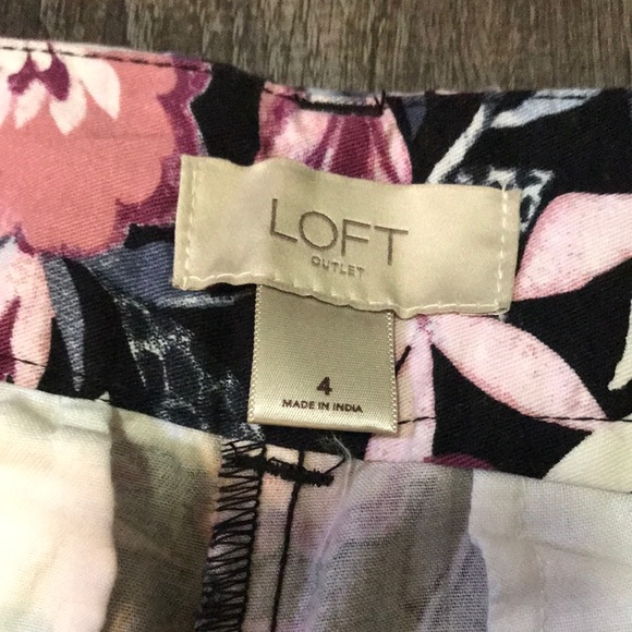 LOFT chino shorts - Picture 9 of 10